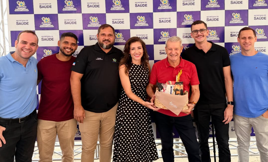 Imagem da notícia: Vereadores acompanham abertura das Carretas da Saúde que inicia atendimentos do Programa Fila Zero